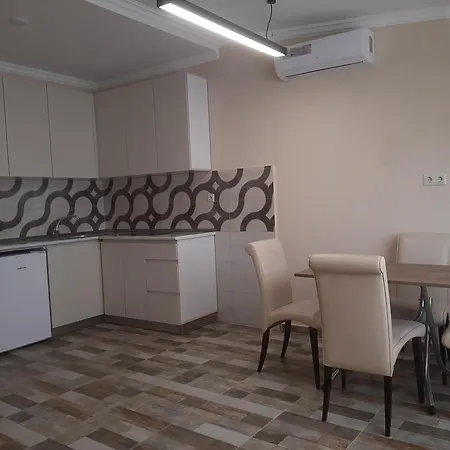 Kolotushkin'S House Apartment Batumi Exterior photo